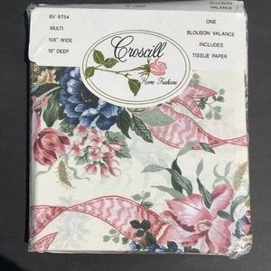 Vintage Croscill Valance Blouson Floral 108” x 15” CottageCore Shabby Cottage